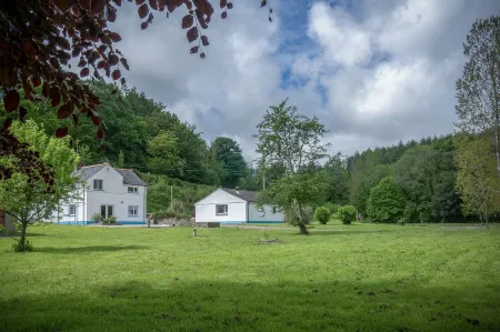 Tucking Mill - 3 Bedroom - Stepaside