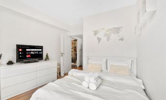 One Bedroom with Mountain View