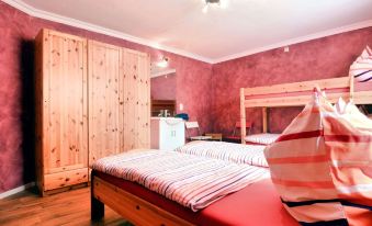 Cosy Holiday Home with Sauna, Terrace