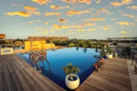 Rupal Residency - parcheggio