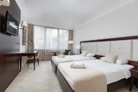 Garni Hotel Ami Hotels in Čenej