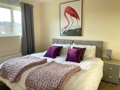 6 Person Spacious Home with Garden