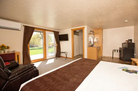 Ninepipes Lodge Отели в г. Ронан