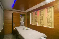 Sathyam Grand Resort, Sriperumbudur - spa