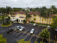 Hotel Dona Beja - parking