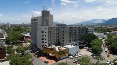 Hotel Tonchalá فنادق في كوكوتا