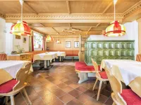 Hotel Vitaloase zu Den Drei Brüdern Hotels in Unken
