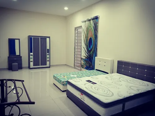 Thibas Homestay Sungai Pelek - Pet friendly