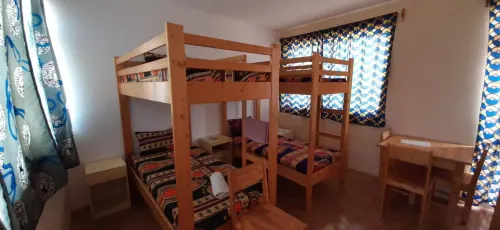 Room in Guest Room - Bed in Mixed Dormitory Room in Vila do Maio