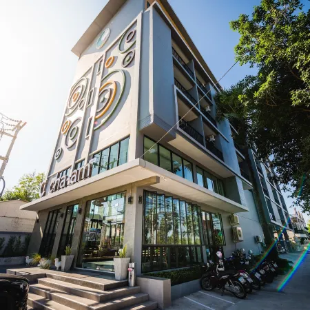C Cha-Am Hotel