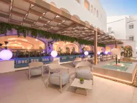 GR Solaris Caribe All Inclusive Hotels near Playa Delfines