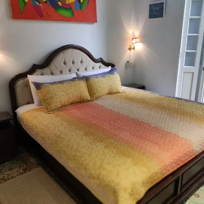 Alojamiento en La Habana Vieja con cama king, cocina y atención 24 h Hoteles cerca de La Habana Vieja