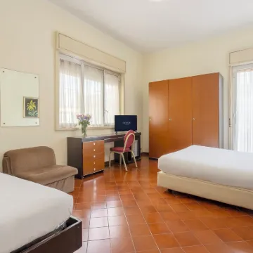 Crisol Europa Hotels near Palermo Cathedral