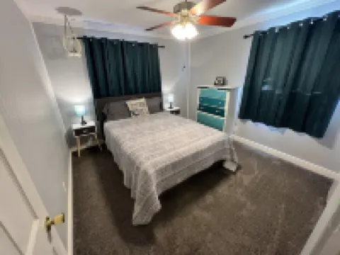 4 bdrm/ 2 bath house close to lake Powell, antelope canyon and horseshoe bend