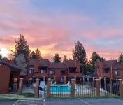 Spacious and cozy mountain retreat, dog friendly, great location Mammoth Lakes Hotels near Crowley Lake Park