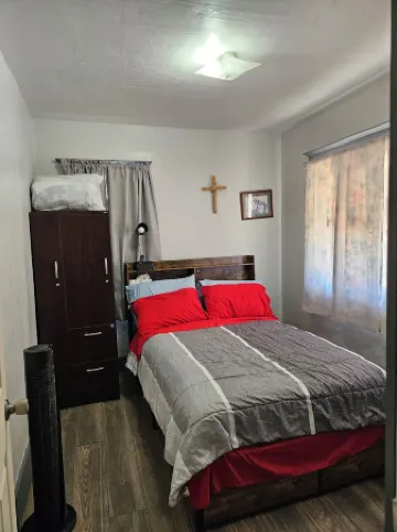 Remodeled Cute 3 room 1 bath house