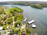 White River Cabin on Lake Taneycomo - Resort Pool - Dock