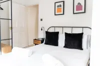 Corner Pin Cottage, stunning house..right in the heart of Whitstable Hotels near Fraser Hill