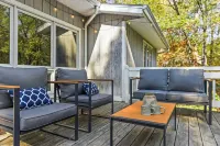 Tranquil Escape with Hot Tub and Fire Pit - Charming Catskill Retreat