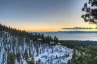 Three-story townhome with stunning Lake Tahoe view, 2 fireplaces & 2 balconies Hotels in Incline Village