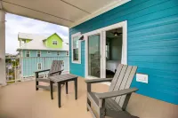 Large Private Pool and Ocean View Deck - Stunning Coastal Haven