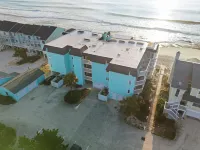 Nestled Inn, Ocean front at Kure Beach, elevator, 3 pools Hotels in New Hanover County