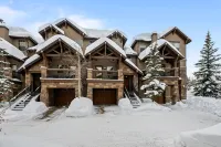Mountain Views and Hot Tub - Stunning Alpine Retreat Hotels in Winter Park
