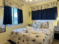 Balcony with Beach Views and Resort Amenities - Spacious Coastal Haven 希爾頓黑德島住宿飯店