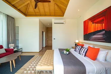 รูปภาพของ117 Teak 5 Bed Luxurious Pool Villa, Bangtao Beach