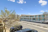 Spacious Condo with Elevator Access and Free Parking - Inviting Coastal Retreat