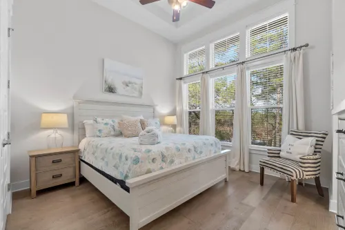 Charming Townhome with Scenic Forest View - Tranquil Family Retreat Hotel a Seacrest
