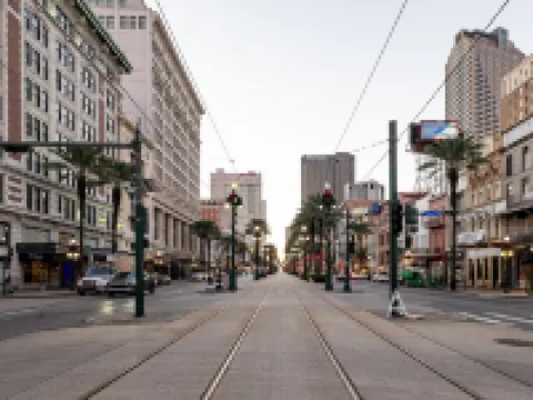 Chic Studio 2 Blocks to Bourbon St | The Mayfair