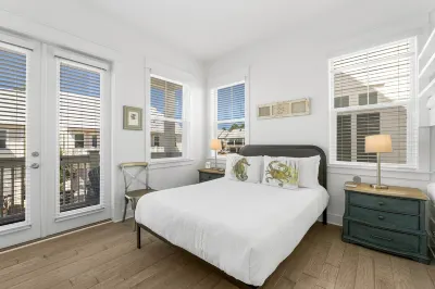 Prominence 30A - Happi Nest Hotels in 