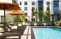 Hyatt Place Pasadena - Pools