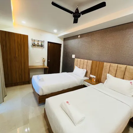 Viola Suites Отели рядом с достопримечательностью «Оушен Парк»