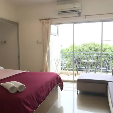 Baan Pak I Un Hua Hin Отели рядом с достопримечательностью «Элефант-виллидж (Деревня слонов)»