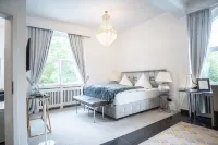 Villa Bowdy Hotels in Duren