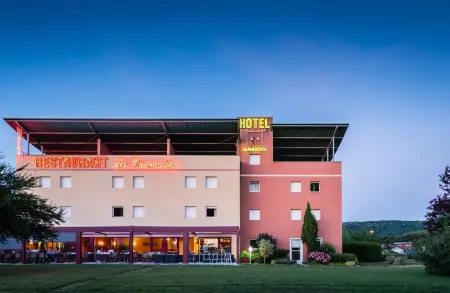 Hotel Ambotel Отели в г. Аранк