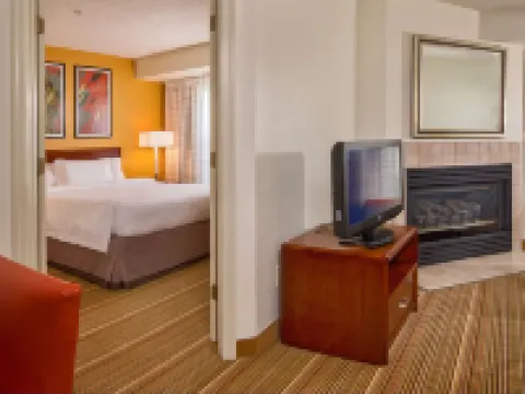 โซเนสตา อีเอสสวีทส์ มหาวิทยาลัยชาร์ลอตส์วิลล์ โรงแรมในชาร์ลอตส์วิลล์