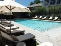 Brut Hotel - Rooftop Pools