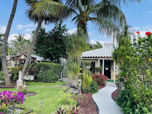 Barefoot Mailman Inn & Suites, Lantana, West Palm Beach, South Florida