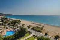 Makis Hotel