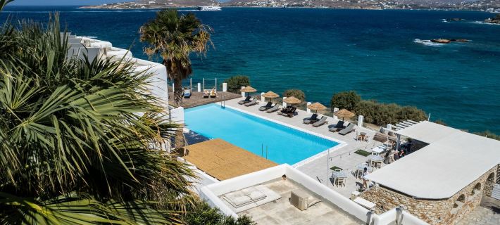 Paros Bay โรงแรมในพารอส