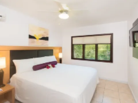 Buccaneer Beach Club Hotels in Dickenson Bay