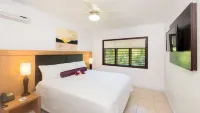 Buccaneer Beach Club فنادق في Five Islands Village