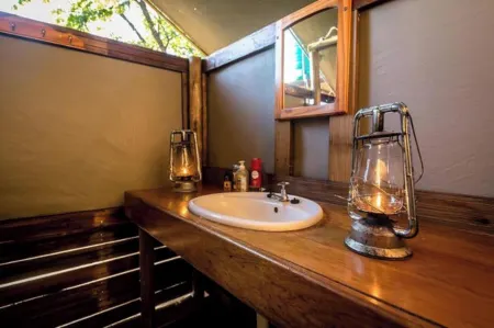 Acacia Camping Отели в г. Нгамиленд Юг Дистрикт