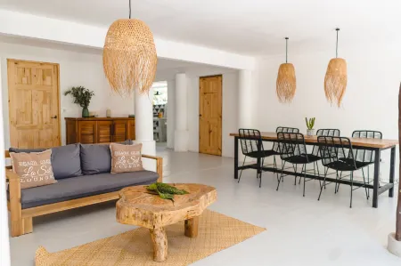 Cuatro Vientos Costa Rica Отели рядом с достопримечательностью «Mar azul»