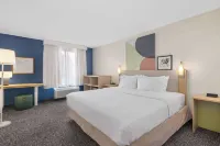 Spark by Hilton Fredericksburg Southpoint, VA