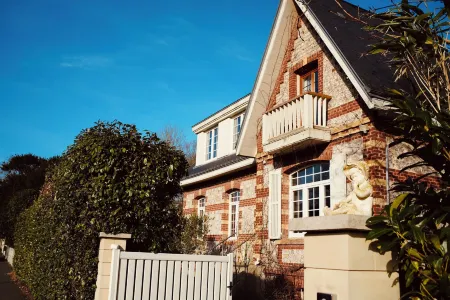 Normandy Etretat Отели в г. Гонвиль-ла-Мале