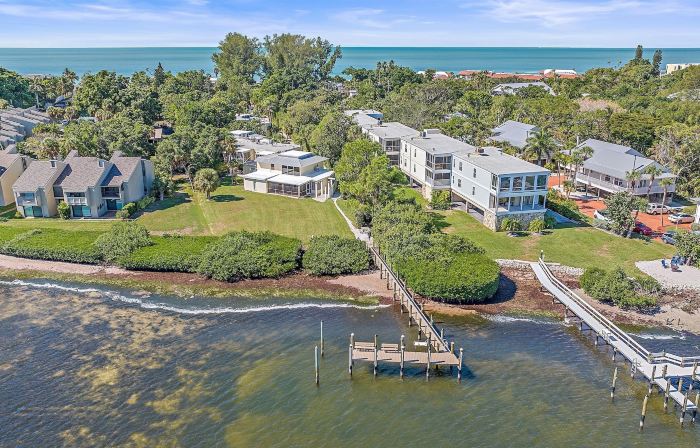 It's A Shore Thing 1 Bedroom Condo by RedAwning